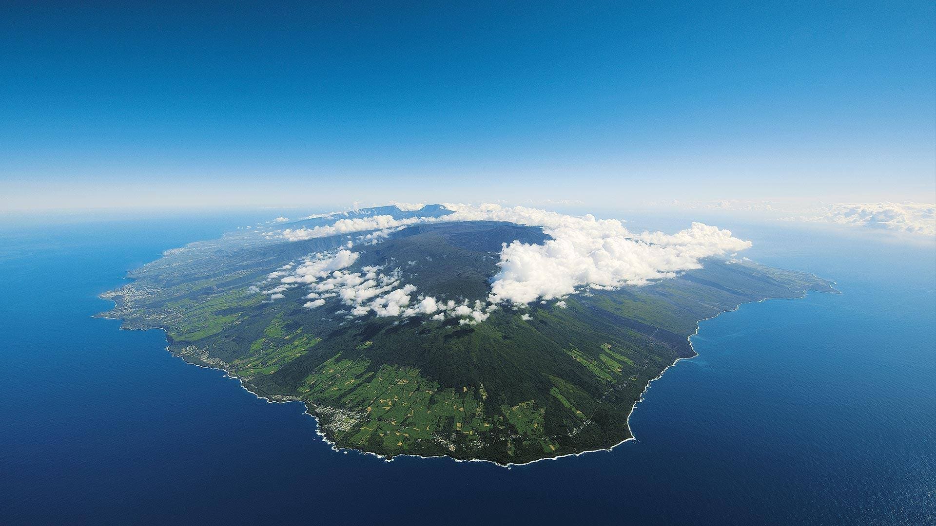 ile-de-la-reunion-vue-ciel